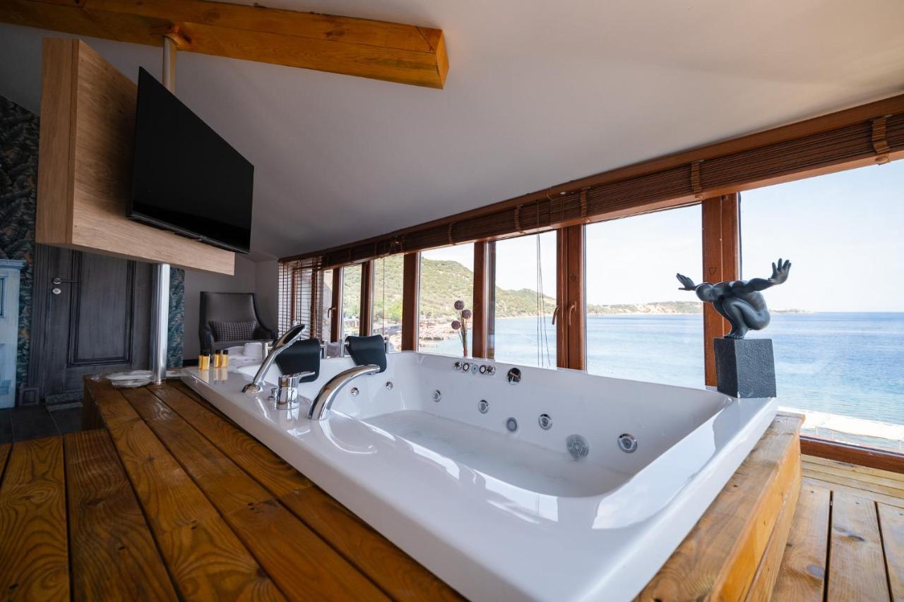 Assos Troy Port Hotel ภายนอก รูปภาพ