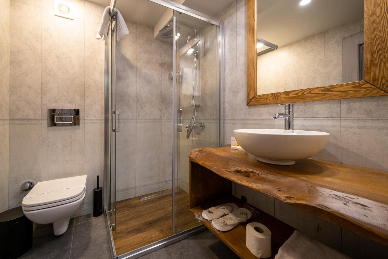 Assos Troy Port Hotel ภายนอก รูปภาพ
