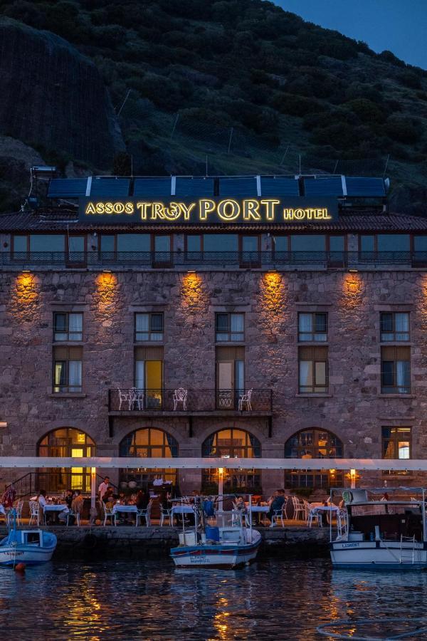 Assos Troy Port Hotel ภายนอก รูปภาพ